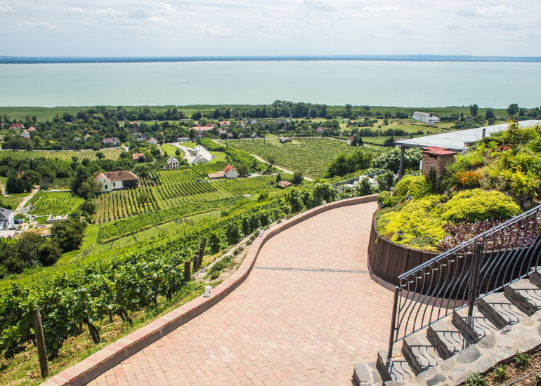 Egész napos hajótúra a Balatonon