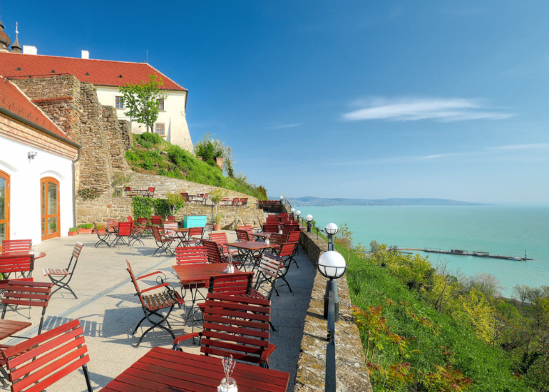 Egész napos hajótúra a Balatonon