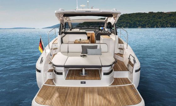 Hajóbérlés Siófok — Bavaria SR 41