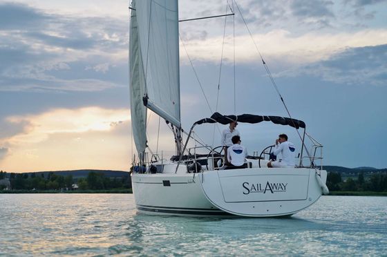 Hajóbérlés Siófok — Hanse 385 vitorlás