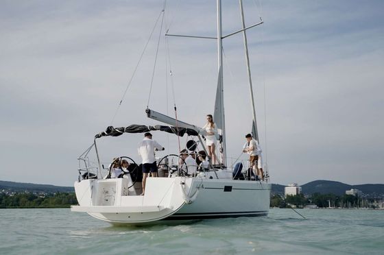 Hajóbérlés Siófok — Hanse 385 vitorlás